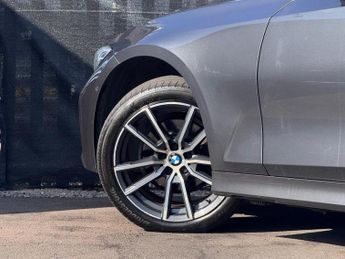 BMW 3 Series 2.0 320d MHT Sport Touring Auto Euro 6 (s/s) 5dr