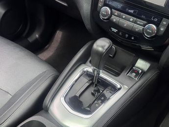 Nissan Qashqai 1.6 dCi Tekna XTRON 2WD Euro 6 (s/s) 5dr