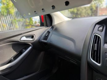 Ford Focus 1.0T EcoBoost Zetec Auto Euro 6 (s/s) 5dr