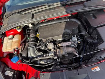 Ford Focus 1.0T EcoBoost Zetec Auto Euro 6 (s/s) 5dr