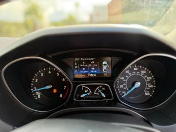 Ford Focus 1.0T EcoBoost Zetec Auto Euro 6 (s/s) 5dr