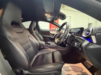 Mercedes-Benz CLA 2.0 CLA220d AMG Line (Premium 2) Coupe 8G-DCT Euro 6 (s/s) 4dr