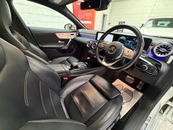 Mercedes-Benz CLA 2.0 CLA220d AMG Line (Premium 2) Coupe 8G-DCT Euro 6 (s/s) 4dr