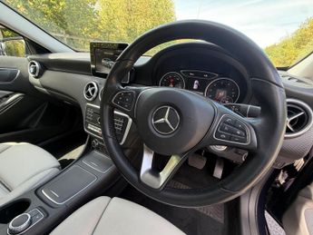 Mercedes-Benz A Class 1.6 A180 SE 7G-DCT Euro 6 (s/s) 5dr