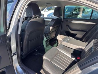 Skoda Superb 1.6 TDI SE Technology DSG Euro 6 (s/s) 5dr