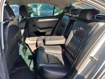 Skoda Superb 1.6 TDI SE Technology DSG Euro 6 (s/s) 5dr