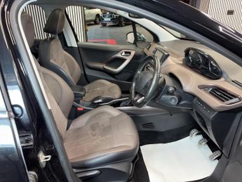 Peugeot 2008 1.6 e-HDi Feline Euro 5 (s/s) 5dr (Calima)