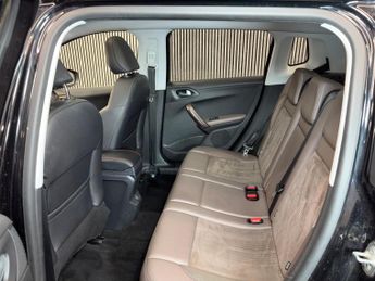 Peugeot 2008 1.6 e-HDi Feline Euro 5 (s/s) 5dr (Calima)