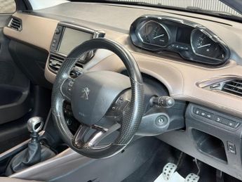 Peugeot 2008 1.6 e-HDi Feline Euro 5 (s/s) 5dr (Calima)