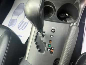 Toyota RAV4 2.2 D-CAT SR Auto 4WD Euro 5 5dr