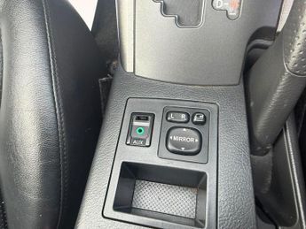 Toyota RAV4 2.2 D-CAT SR Auto 4WD Euro 5 5dr
