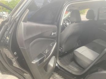 Vauxhall Grandland X 1.6 Turbo D BlueInjection SE Auto Euro 6 (s/s) 5dr