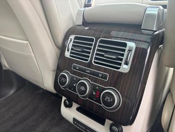 Land Rover Range Rover 4.4 SD V8 Vogue Auto 4WD Euro 5 5dr