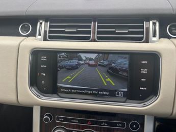 Land Rover Range Rover 4.4 SD V8 Vogue Auto 4WD Euro 5 5dr