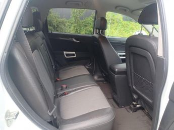 Vauxhall Antara 2.2 CDTi Exclusiv 2WD Euro 5 (s/s) 5dr