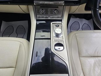 Jaguar XF 3.0d S V6 Premium Luxury Auto Euro 5 4dr