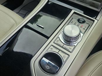Jaguar XF 3.0d S V6 Premium Luxury Auto Euro 5 4dr