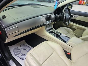 Jaguar XF 3.0d S V6 Premium Luxury Auto Euro 5 4dr