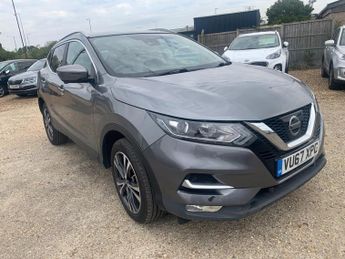 Nissan Qashqai 1.6 dCi N-Connecta Euro 6 (s/s) 5dr