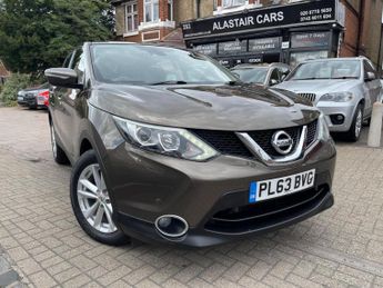 Nissan Qashqai 1.2 DIG-T Acenta 2WD Euro 5 (s/s) 5dr