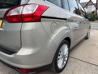 Ford Grand C-Max 2.0 TDCi Titanium Powershift Euro 6 (s/s) 5dr