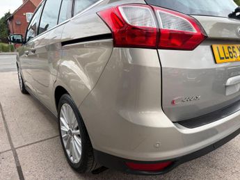 Ford Grand C-Max 2.0 TDCi Titanium Powershift Euro 6 (s/s) 5dr