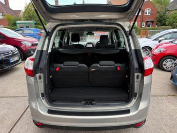 Ford Grand C-Max 2.0 TDCi Titanium Powershift Euro 6 (s/s) 5dr