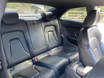 Audi A5 2.0 TDI Black Edition Plus S Tronic quattro Euro 5 (s/s) 2dr
