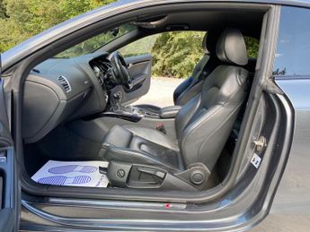 Audi A5 2.0 TDI Black Edition Plus S Tronic quattro Euro 5 (s/s) 2dr