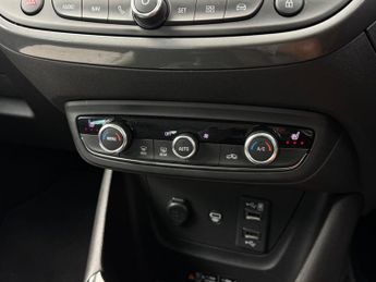 Vauxhall Crossland 1.2 Turbo Elite Nav Auto Euro 6 (s/s) 5dr