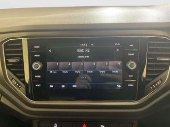 Volkswagen T-Roc 1.5 TSI GPF EVO Design SUV 5dr Petrol Manual Euro 6 (s/s) (150 p
