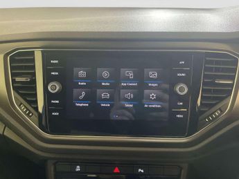 Volkswagen T-Roc 1.5 TSI GPF EVO Design SUV 5dr Petrol Manual Euro 6 (s/s) (150 p