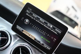 MERCEDES-BENZ 180 2.1 GLA220d AMG Line (Premium Plus) SUV 5dr Diesel 7G-DCT 4MATIC