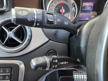 Mercedes-Benz GLA 2.1 GLA220d AMG Line (Premium Plus) 7G-DCT 4MATIC Euro 6 (s/s) 5