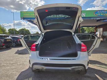 Mercedes-Benz GLA 2.1 GLA220d AMG Line (Premium Plus) 7G-DCT 4MATIC Euro 6 (s/s) 5