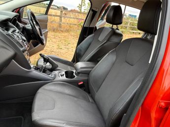 Ford Focus 1.6 TDCi Titanium X Euro 5 (s/s) 5dr