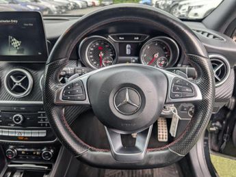 Mercedes-Benz A Class 2.1 A200d AMG Line (Premium) 7G-DCT Euro 6 (s/s) 5dr