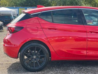 Vauxhall Astra 1.6 CDTi BlueInjection SRi Nav Euro 6 (s/s) 5dr