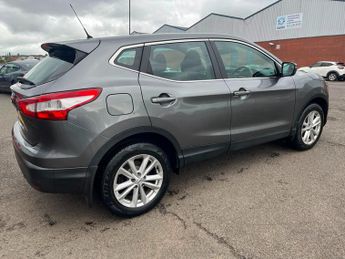 Nissan Qashqai 1.2 DIG-T Acenta XTRON 2WD Euro 6 (s/s) 5dr