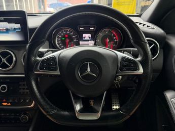 Mercedes-Benz GLA 2.1 GLA200d AMG Line (Premium) 7G-DCT 4MATIC Euro 6 (s/s) 5dr