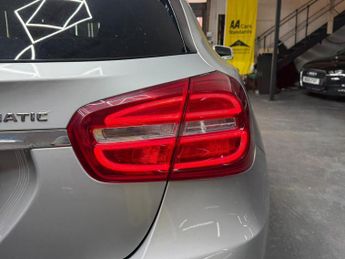 Mercedes-Benz GLA 2.1 GLA200d AMG Line (Premium) 7G-DCT 4MATIC Euro 6 (s/s) 5dr