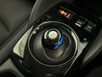 Nissan Leaf 40kWh Tekna Hatchback 5dr Electric Auto (150 ps)
