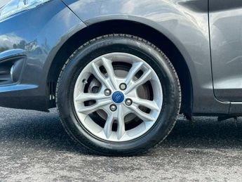 Ford Fiesta 1.0T EcoBoost Zetec Euro 6 (s/s) 3dr
