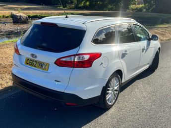 Ford Focus 1.0T EcoBoost Zetec Euro 5 (s/s) 5dr