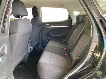 MG MG ZS 72.6kWh SE Long Range Auto 5dr