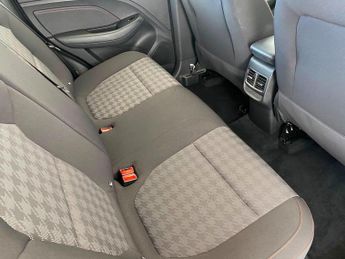 MG MG ZS 72.6kWh SE Long Range Auto 5dr