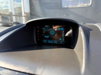 Ford Fiesta 1.0T EcoBoost Zetec Euro 5 (s/s) 3dr
