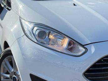 Ford Fiesta 1.0T EcoBoost Zetec Euro 5 (s/s) 3dr