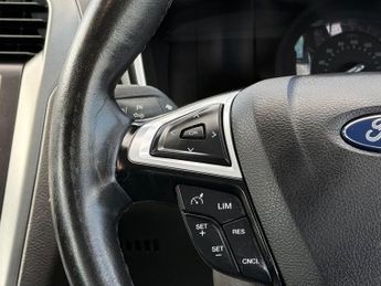 Ford Mondeo 2.0 TiVCT Titanium CVT Euro 6 (s/s) 4dr
