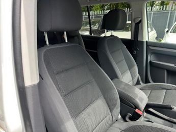 Volkswagen Touran 1.4 TSI SE MPV 5dr Petrol DSG Euro 5 (140 ps)